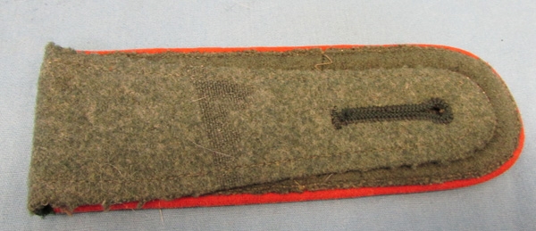 German WWII Army Artillery Unteroffizier Shoulder Strap