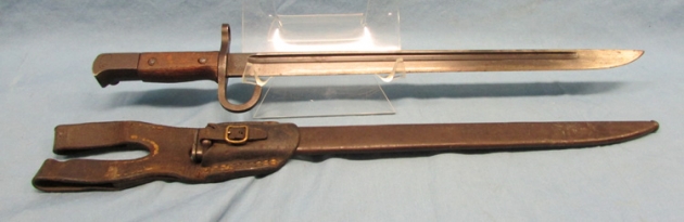 Japanese WWII Type 30 Bayonet Hikari Seki Nagoya Hourglass Mfg, With Frog