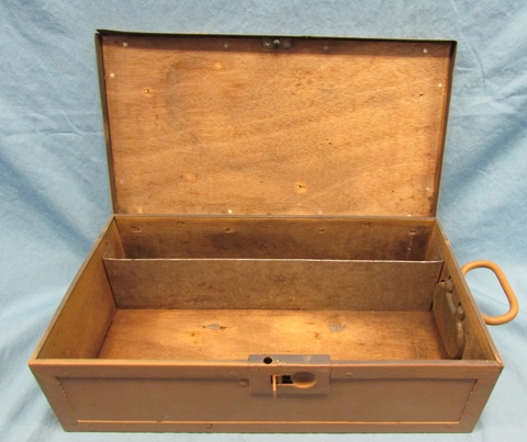 Stewarts Military Antiques - - German WWII Vehicle First Aid Box