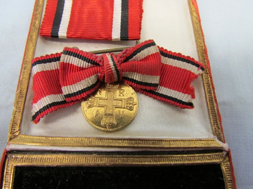 German Imperial Era, Red Cross Cased Medal & Miniature