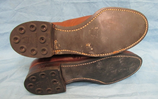 Stewarts Military Antiques - - US WWII WAC Leather Ankle Shoes, Large ...