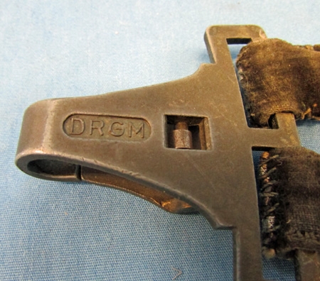 German WWII 2nd Model Luftwaffe Dagger Hangers