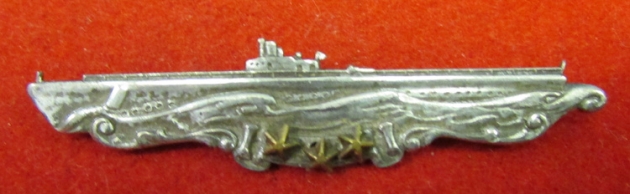 US WWII Navy Submarine Combat Badge, Sterling