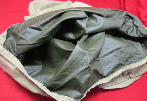 Equipment US US WWII Waterproof Clothing Bag, Phil. Q.M. Depot 1944 ...