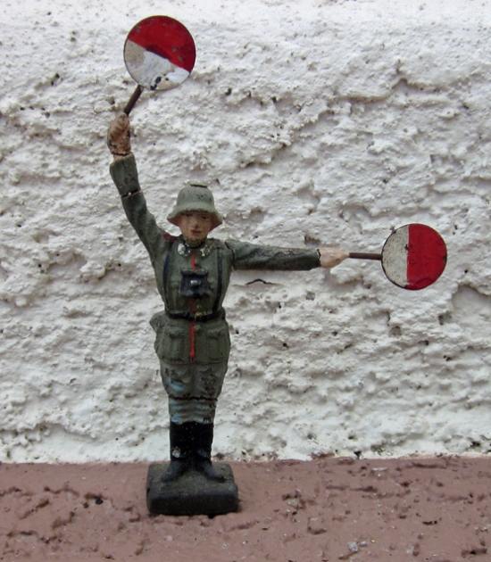 German WWII Heer Semaphore Soldier, Lineol Mfg.