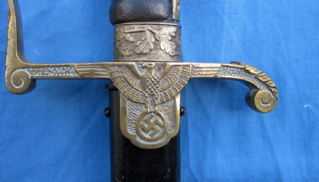 German WWII Heer Officers Dove Head Pattern Sword, Robert Klass 233,