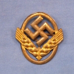 German WWII RAD Female Hat Badge